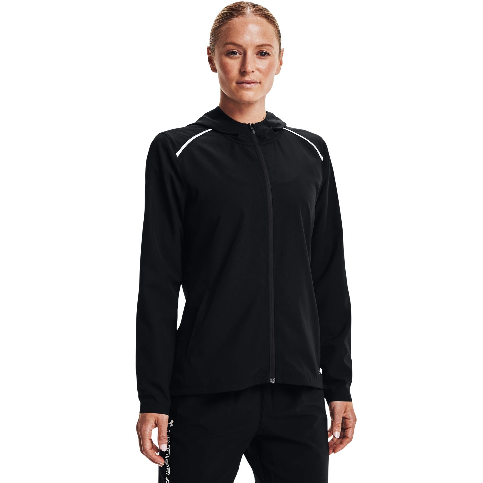 фото Спортивная ветровка женская under armour 1365657-001 черная xs