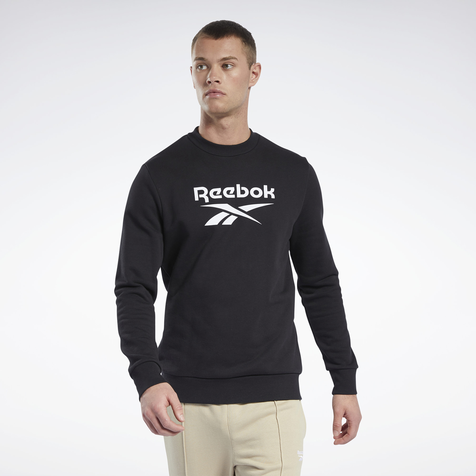 

Свитшот мужской Reebok FT7316 черный 2XL, FT7316