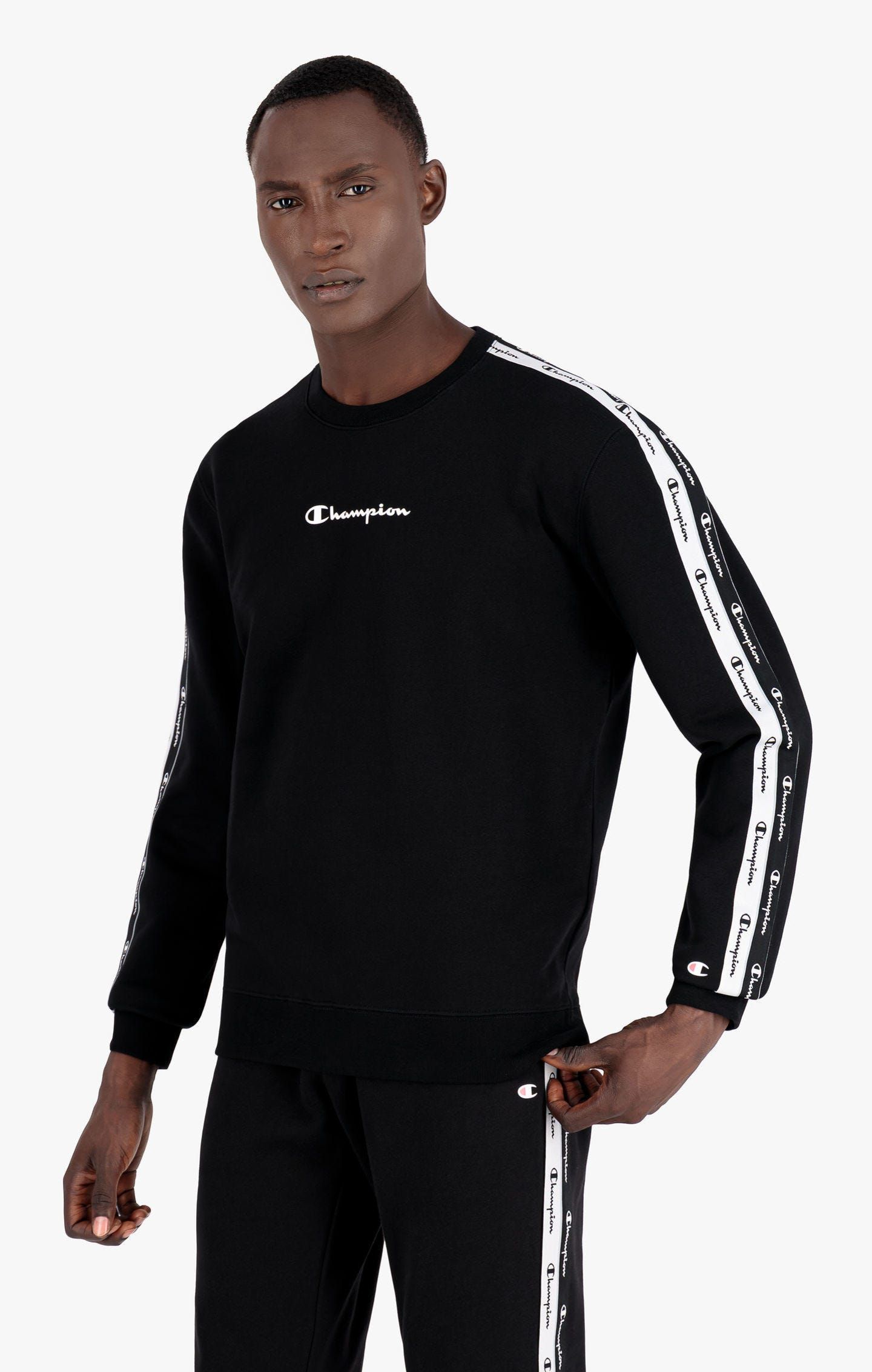

Свитшот мужской Champion 216560-KK001 черный XL, 216560-KK001