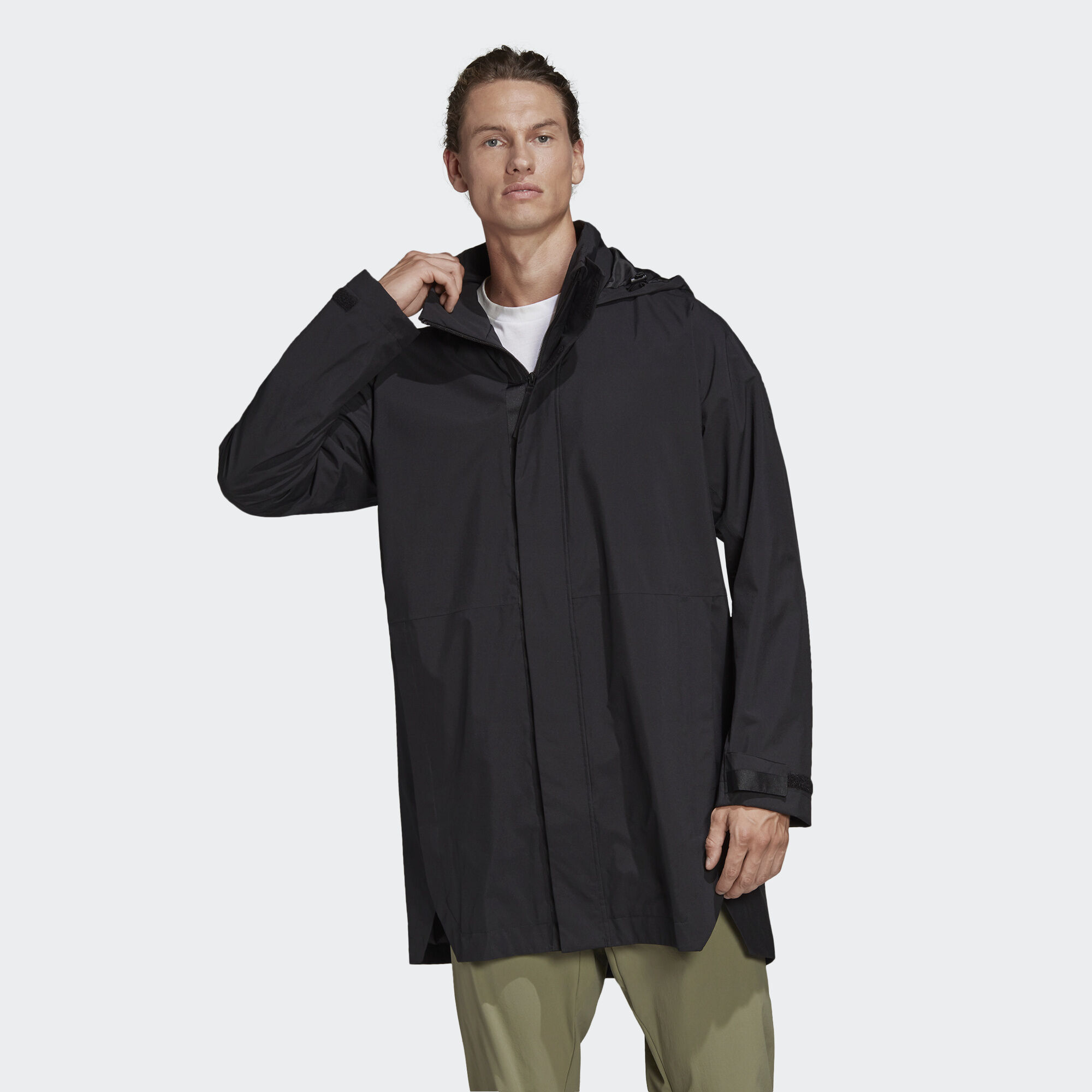 

Плащ мужской Adidas FI0632 черный S, FI0632
