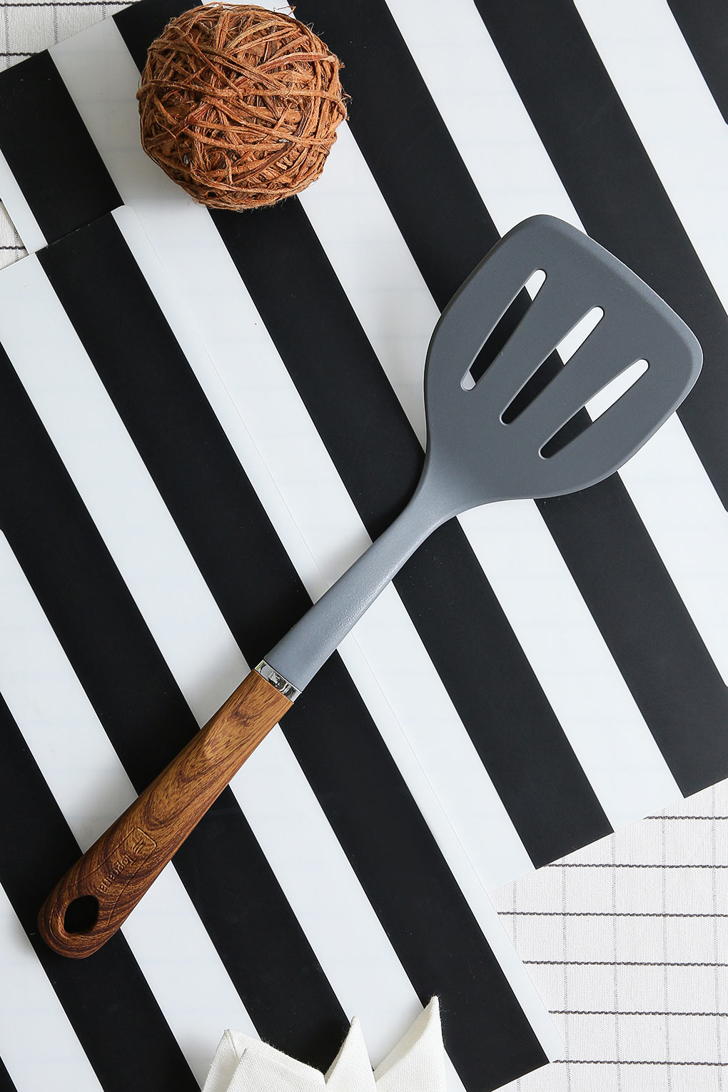 

Лопатка Tognana Stone&Wood Style V79AD51MGRWU