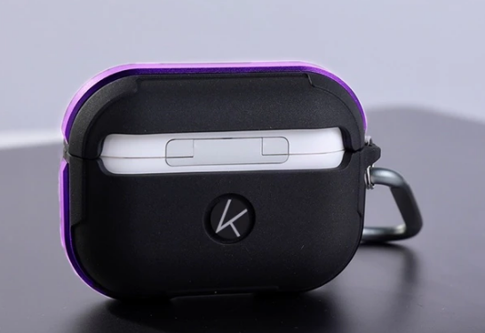 

Чехол K-Doo Protective Case для AirPods 3 силиконовый с карабином (черный/фиолетовый бампе, 14473374