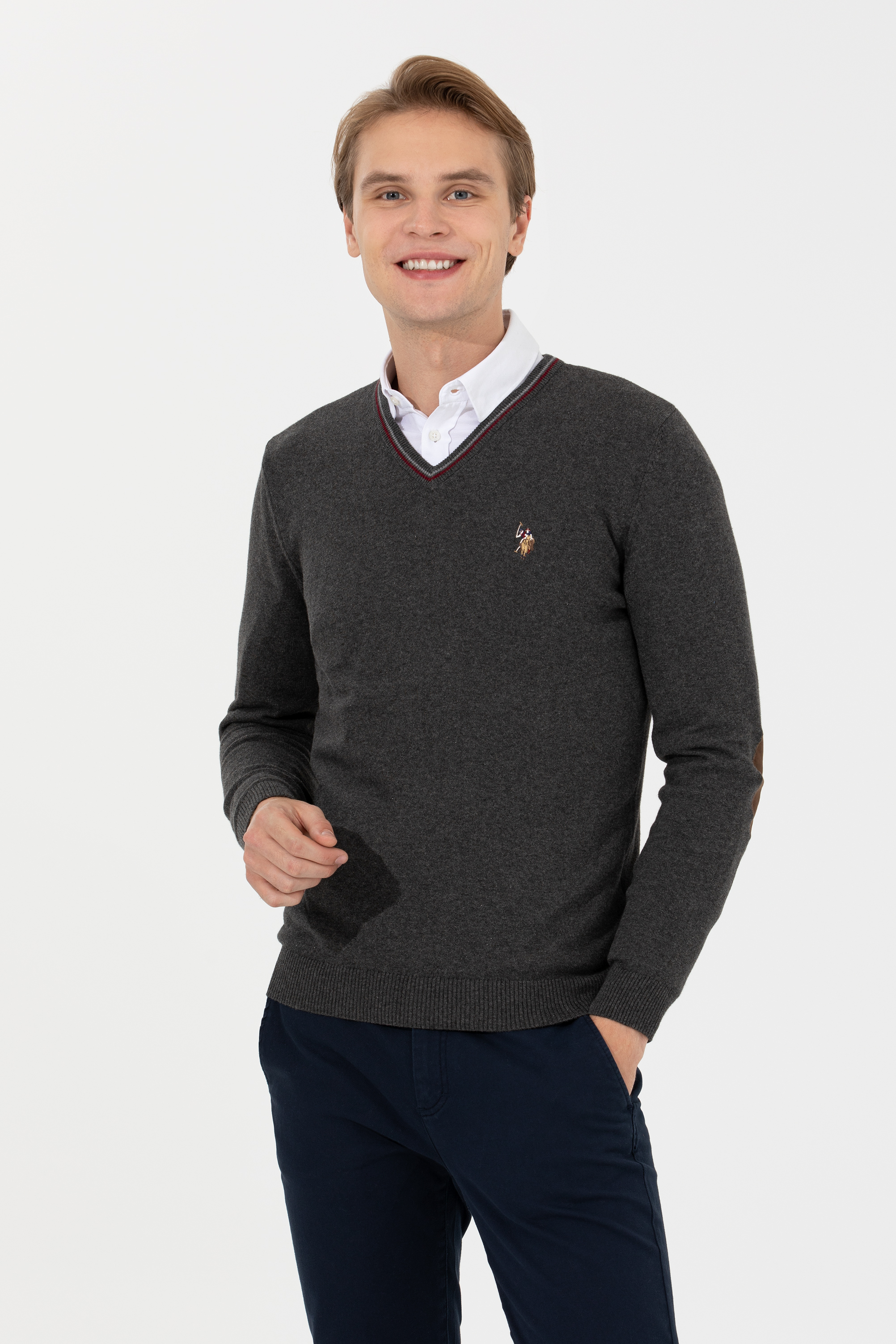 

Пуловер мужской U.S. POLO Assn. G081SZ0TK0TD03-BSK21 серый M, G081SZ0TK0TD03-BSK21