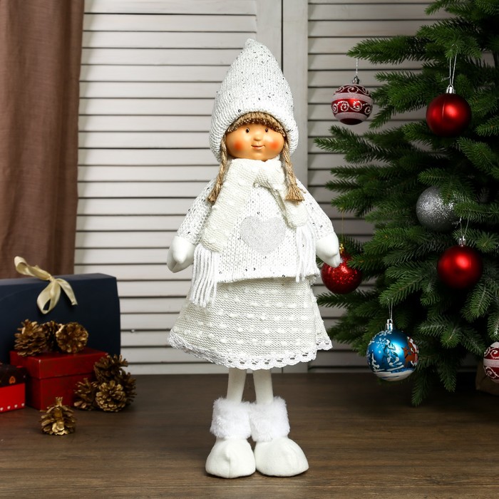 

Кукла интерьерная Девочка Валя в белом свитере с сердечком 55х14х19 см