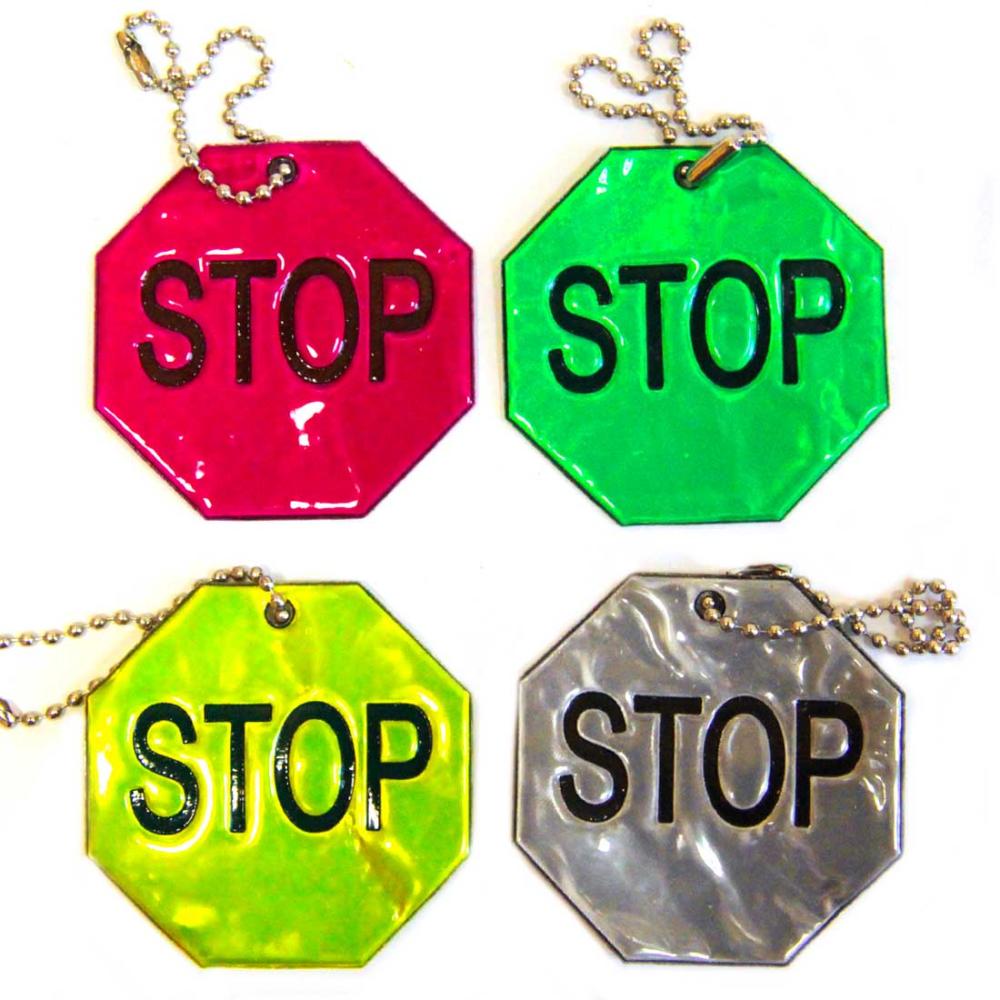 

Светоотражающий мягкий брелок STOP