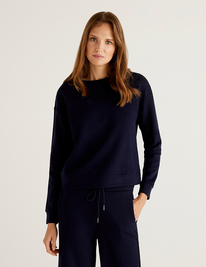 

Свитшот женский United Colors of Benetton 21A_3CMAE1AH4 синий L, 21A_3CMAE1AH4