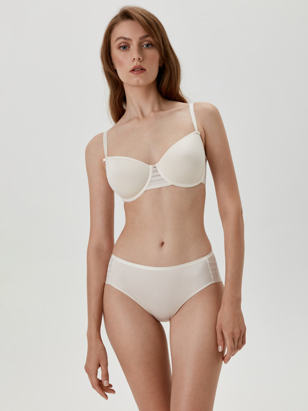 

Бюстгальтер женский Conte Elegant SPORT GLAM RB4046 белый 85C, SPORT GLAM RB4046