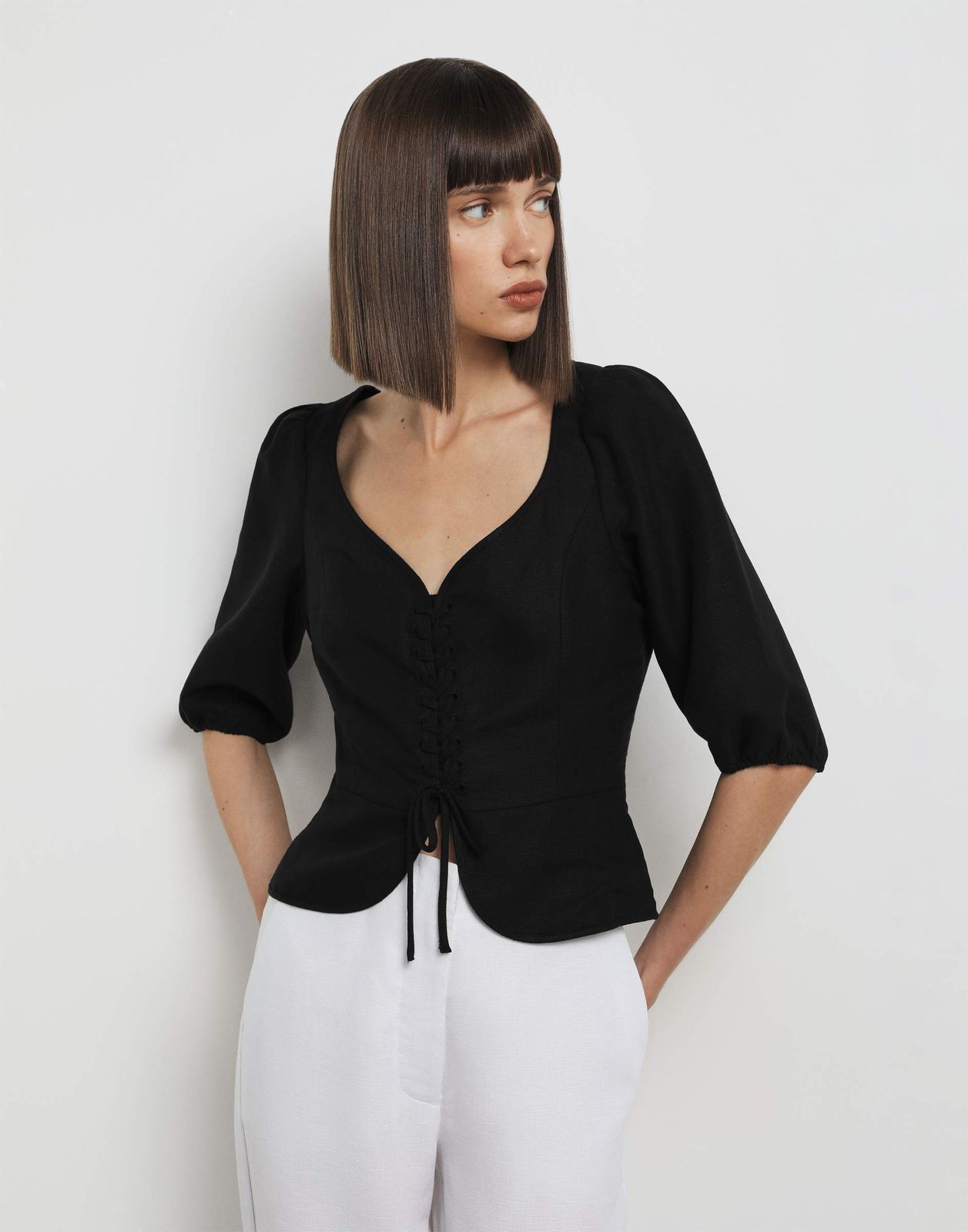 

Блузка женская Gloria Jeans GWT003532 черный XXS/158, GWT003532