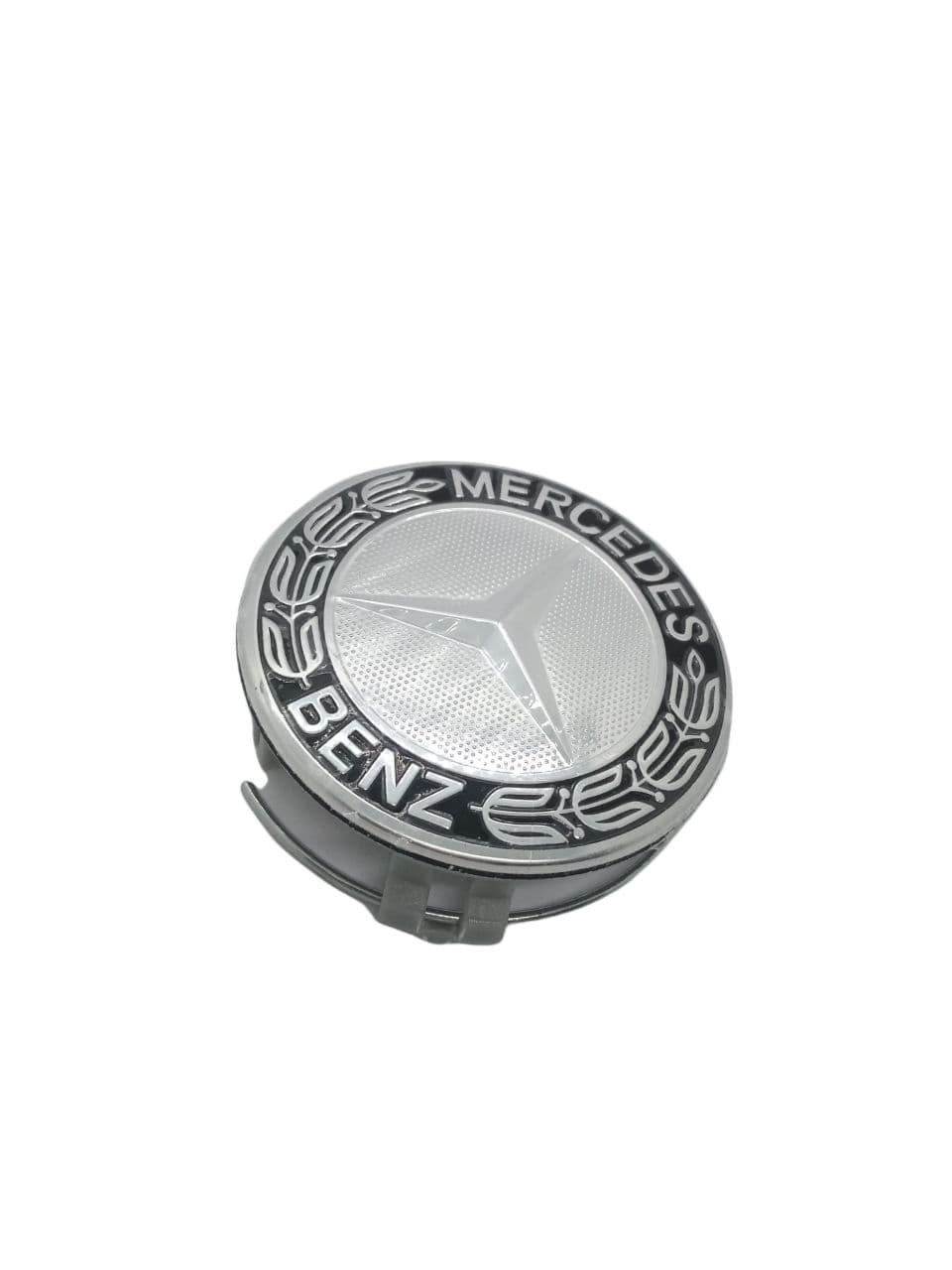 

На синем фоне мерседес / колпачек диск Henshel KA1714000125 / A1714000125