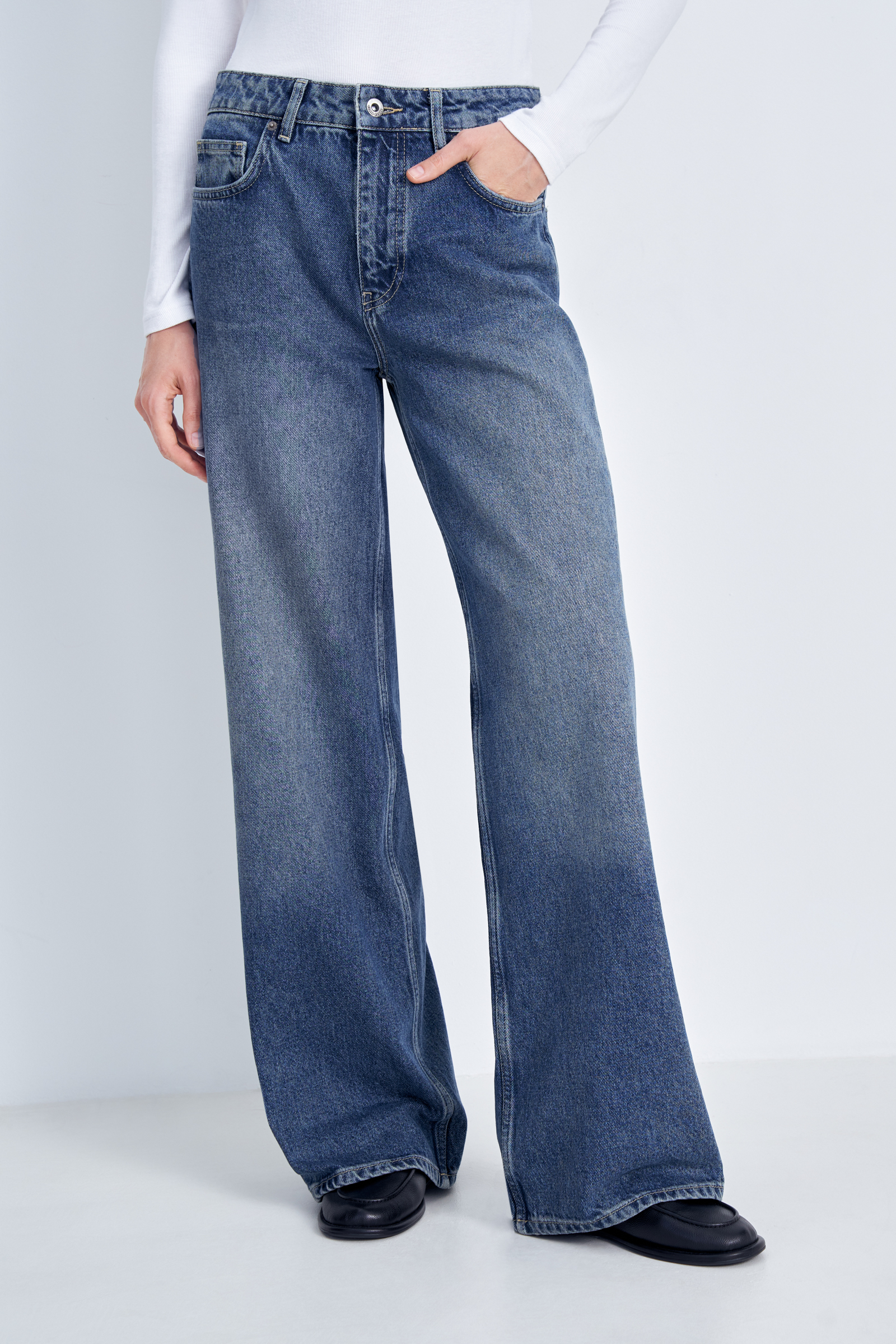 

Джинсы женские Finn Flare FAE15014 синие W25/L32, Синий, FAE15014