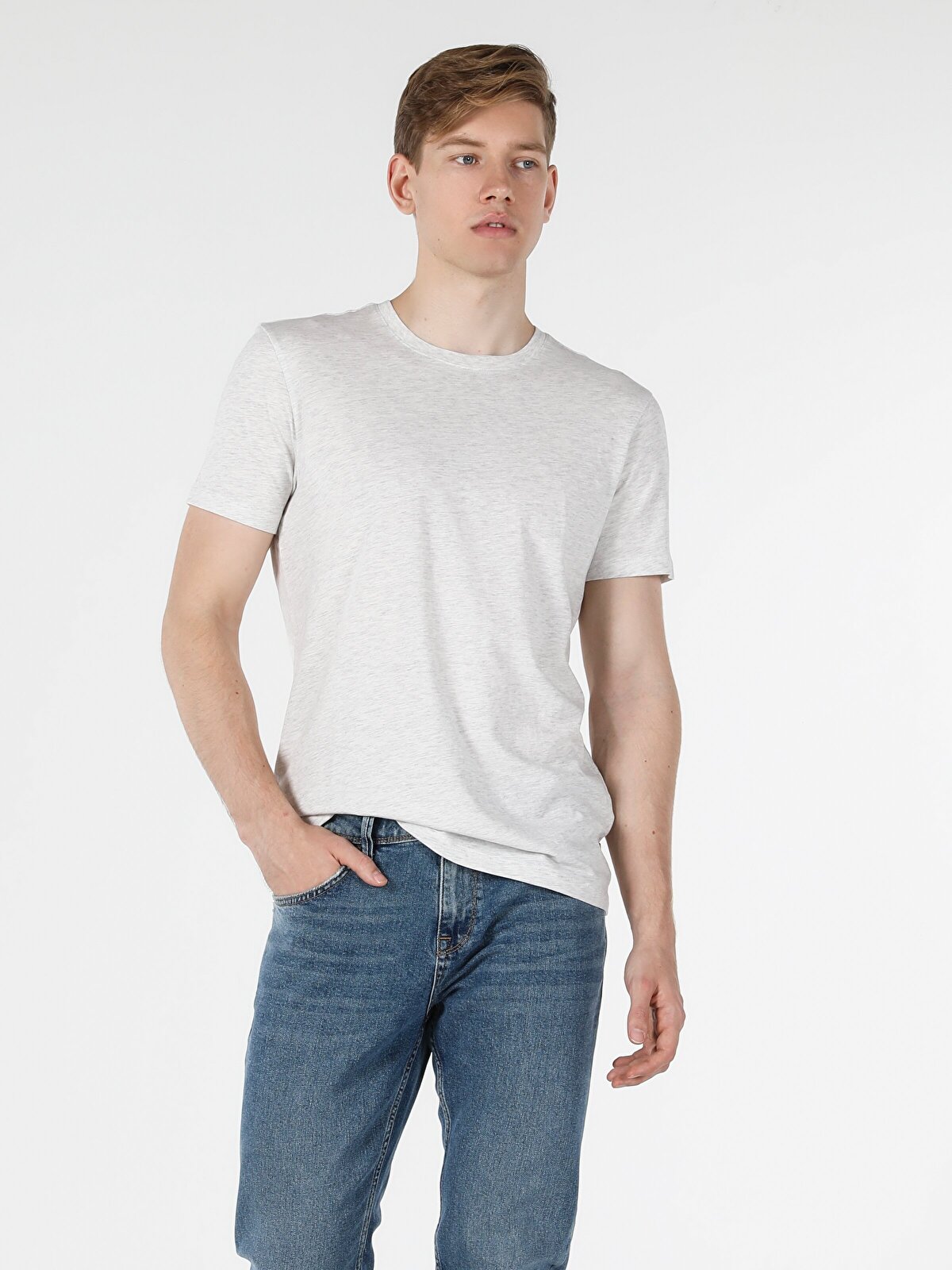 

Футболка мужская Colins CLTKTTSHM0022575_Q1.V1 серая 3XL, CLTKTTSHM0022575_Q1.V1