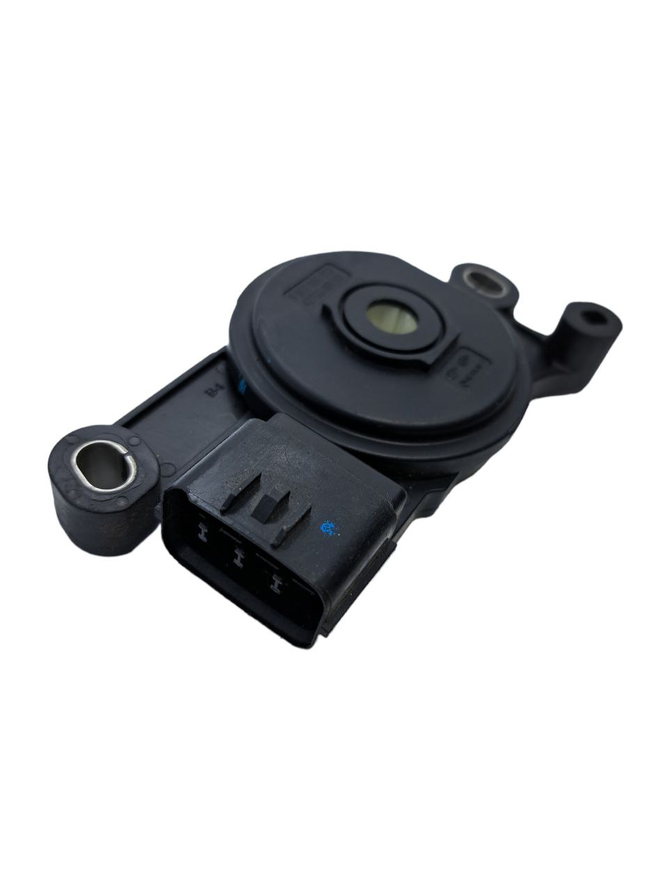 

Датчик положения акпп Henshel K427003B100 / 42700-3B100