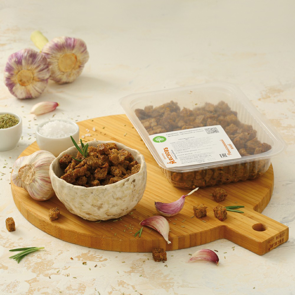 Сухарики цельнозерновые МясновЪ ПЕКАРНЯ с зеленью, чесноком и солью 150 г