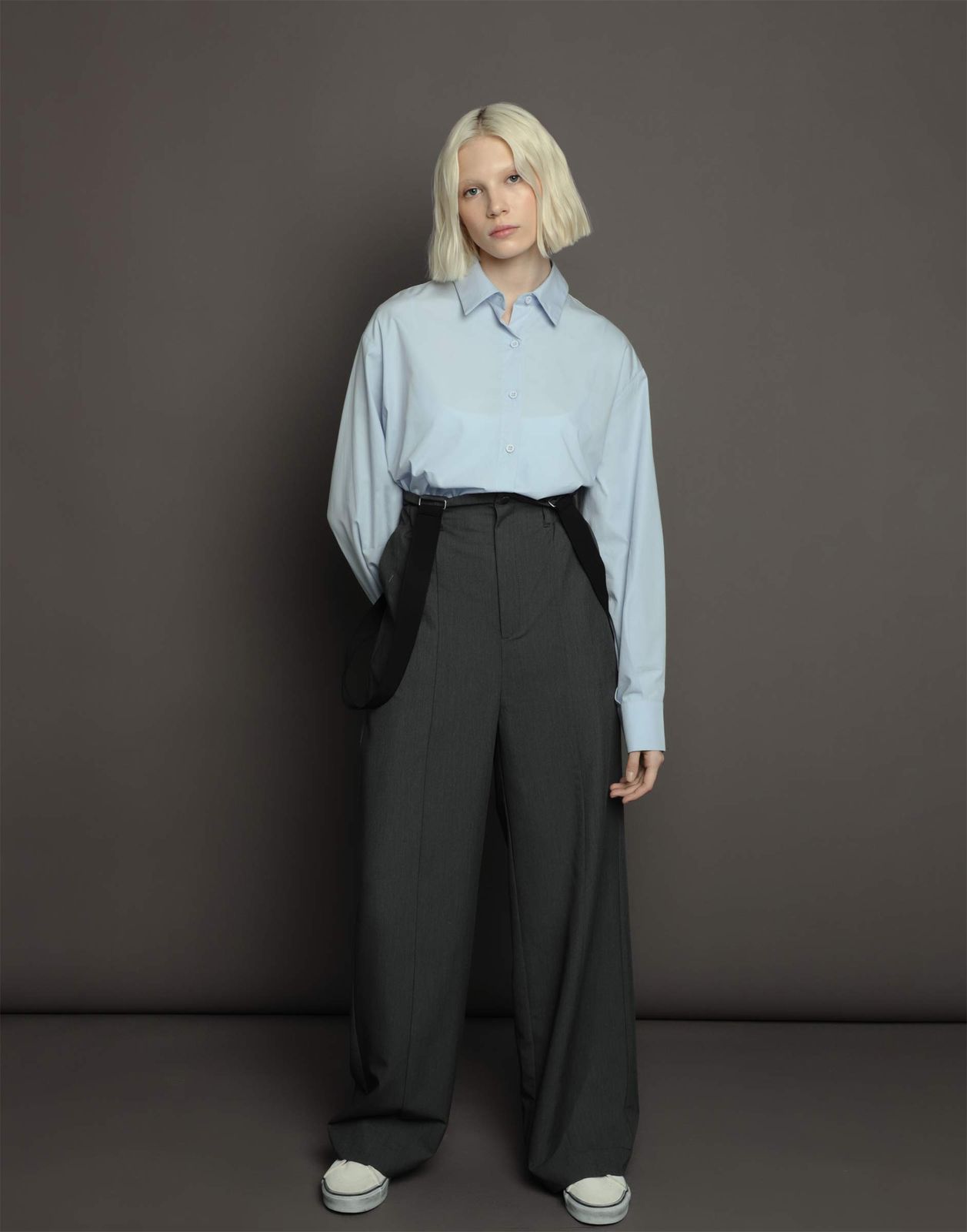 

Брюки для девочки Gloria Jeans GPT010037 серый 8-10л/140, GPT010037