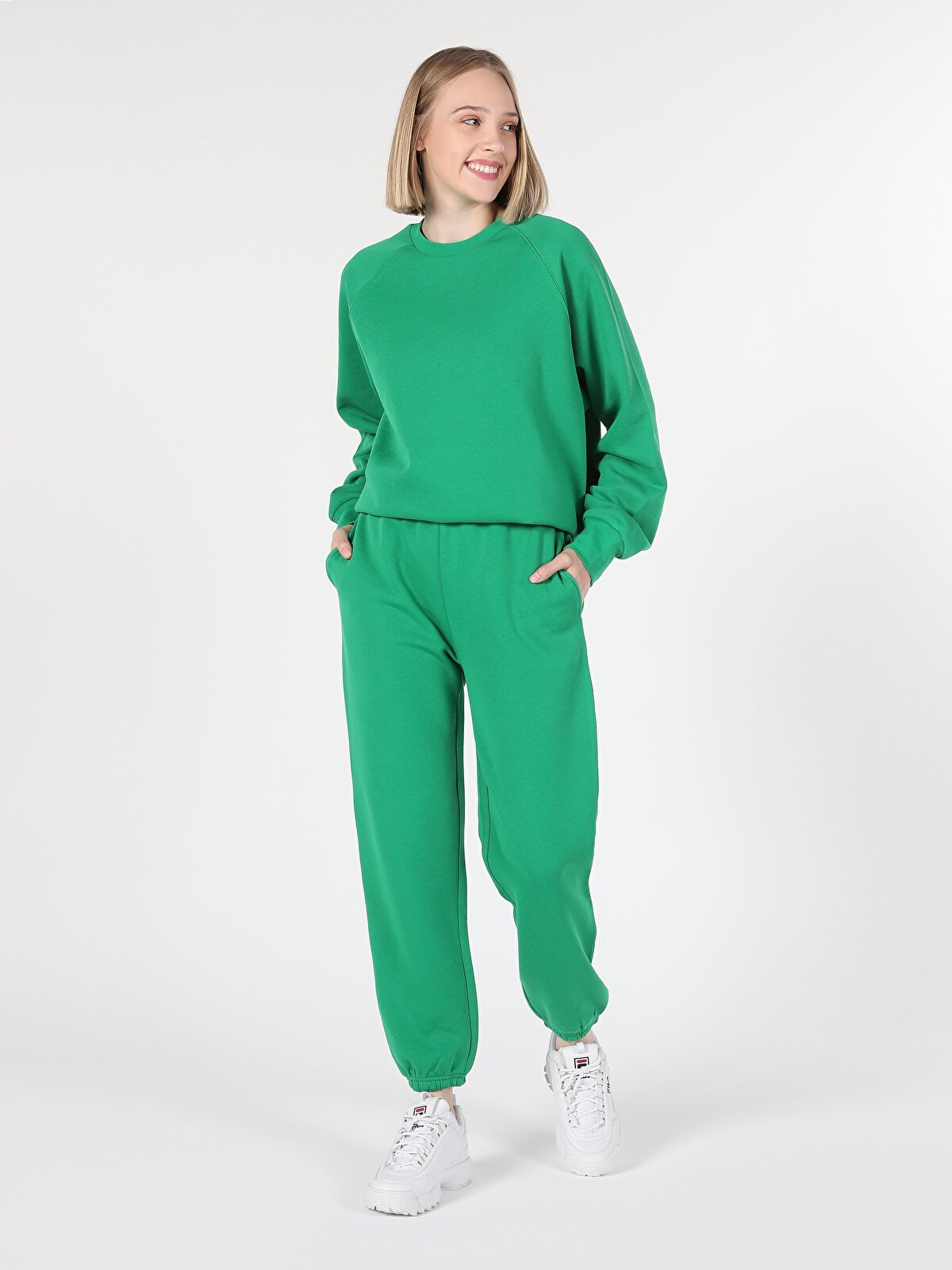 

Спортивные брюки женские Colins CL1060308_Q1.V1 зеленые S, CL1060308_Q1.V1
