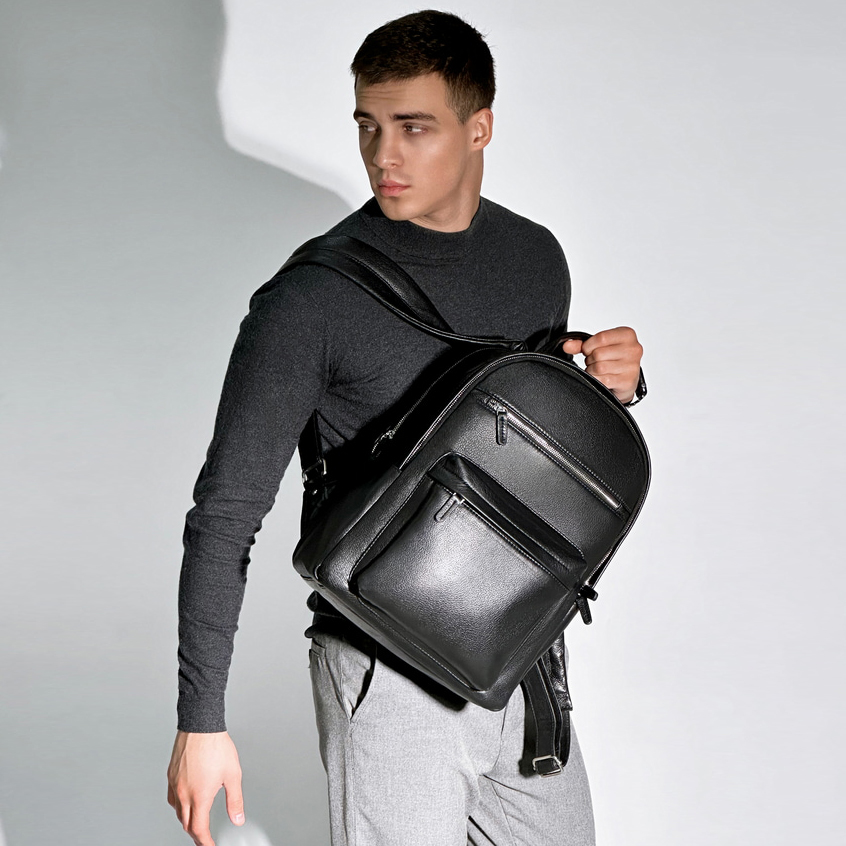 

Рюкзак мужской NoBrand r02 черный, 41х31х18 см, r02