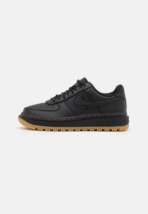 

Кеды мужские Nike Air Force 1 Luxe черные 38.5 EU (доставка из-за рубежа), Черный, Air Force 1 Luxe