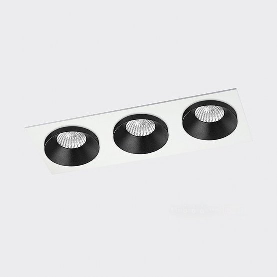 

Светильник встраиваемый Italline SOLO 3*SP SOLO BLACK+SP 03 WHITE