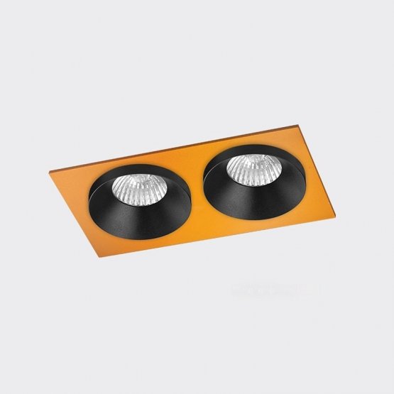 

Светильник встраиваемый Italline SOLO SP SOLO BLACK*2+SP 02 GOLD