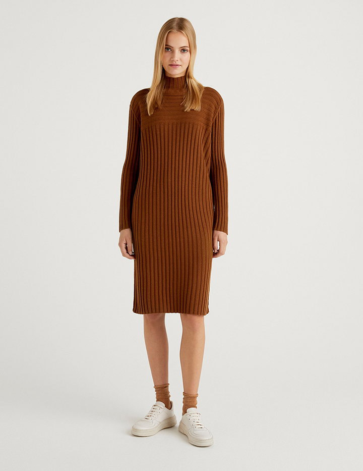 

Платье женское United Colors of Benetton 21A_122NDV002 коричневое 48, 21A_122NDV002
