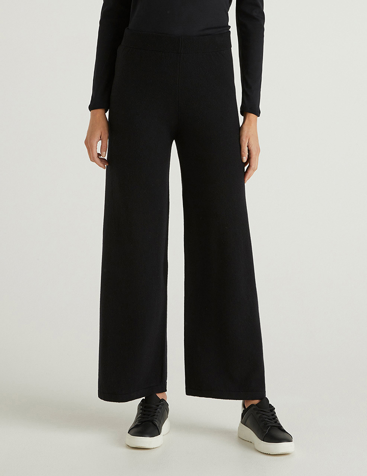 

Брюки женские United Colors of Benetton 21A_1044P0106 черные XS, 21A_1044P0106