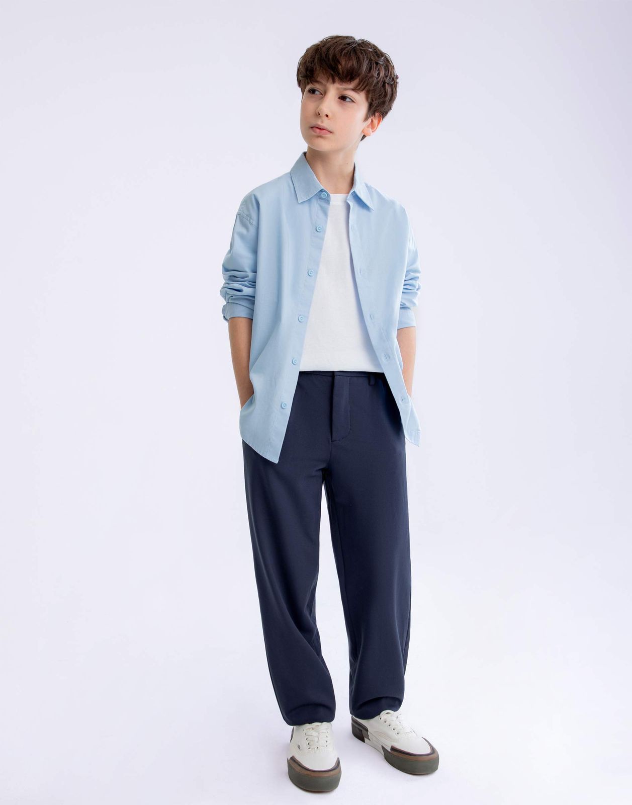 

Брюки для мальчика Gloria Jeans BSU000377 темно-синий 7-8л/128, BSU000377