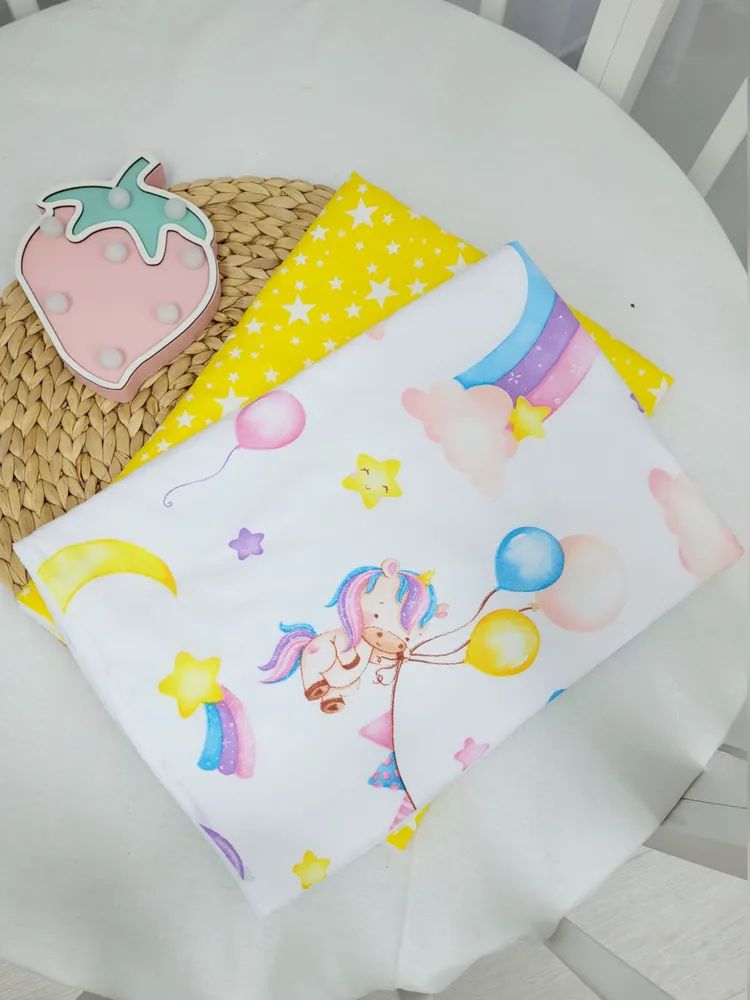 Набор пеленок непромокаемых Единороги со звездами желтыми 2шт 70*100см