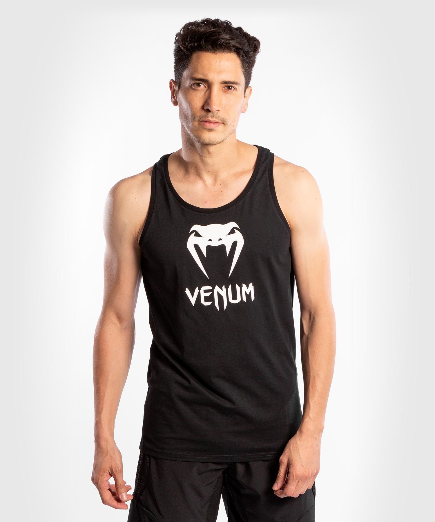 

Майка мужская Venum VENUM-04270-001 черная L, Черный, VENUM-04270-001