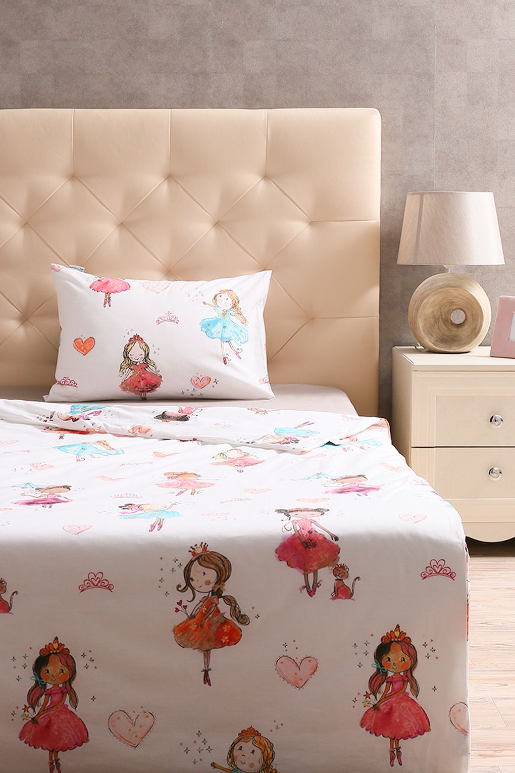 

Комплект постельного белья Beddinghouse Princess 1,5 спальное 150x210/50x70 см