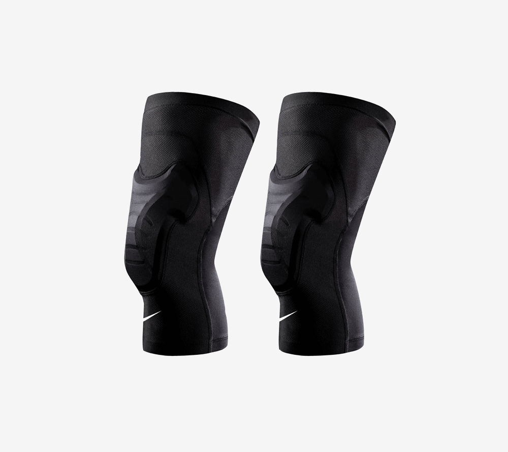 

NIKE HYPERSTRONG PADDED KNEE SLEEVES, наколенник баскетбольный (010) черн/бел, Черный;белый, Hyperstrong padded knee sleeves