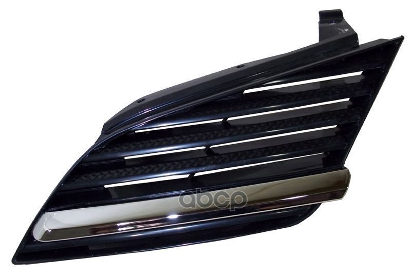 

TYG DS07236GAL Решетка радиатора лев с хромированным молдингом NISSAN: PRIMERA (P12) 02-