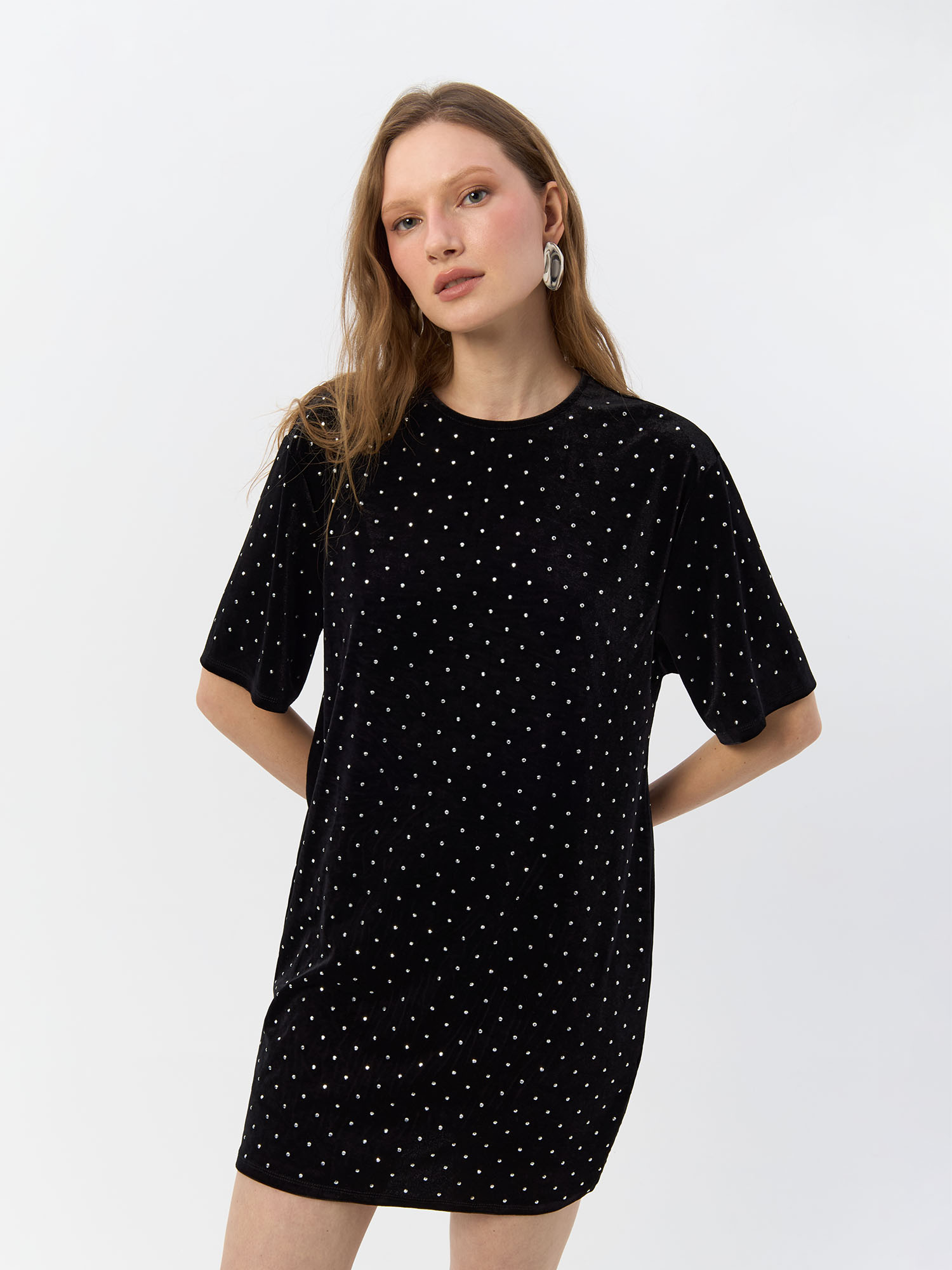 

Платье женское H&M 946800 черное 38 EU, Черный, 946800
