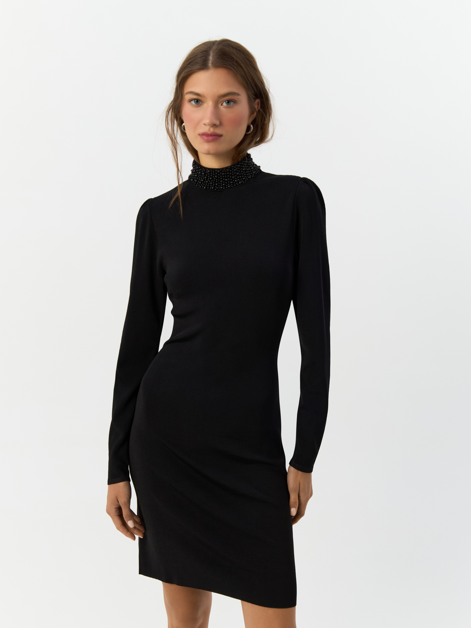 

Платье женское H&M 927624 черное 40 EU, Черный, 927624