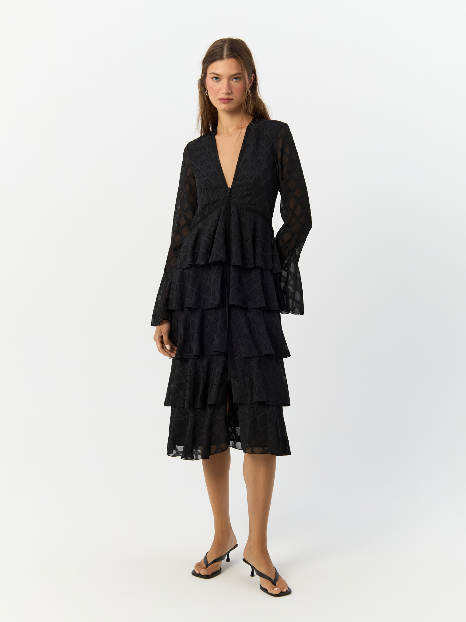 

Платье женское H&M 807717001 черное 38 EU, Черный, 807717