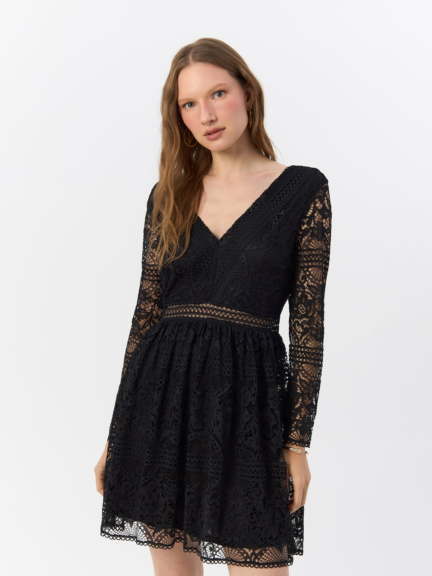 

Платье женское H&M 789094001 черное 32 EU, Черный, 789094