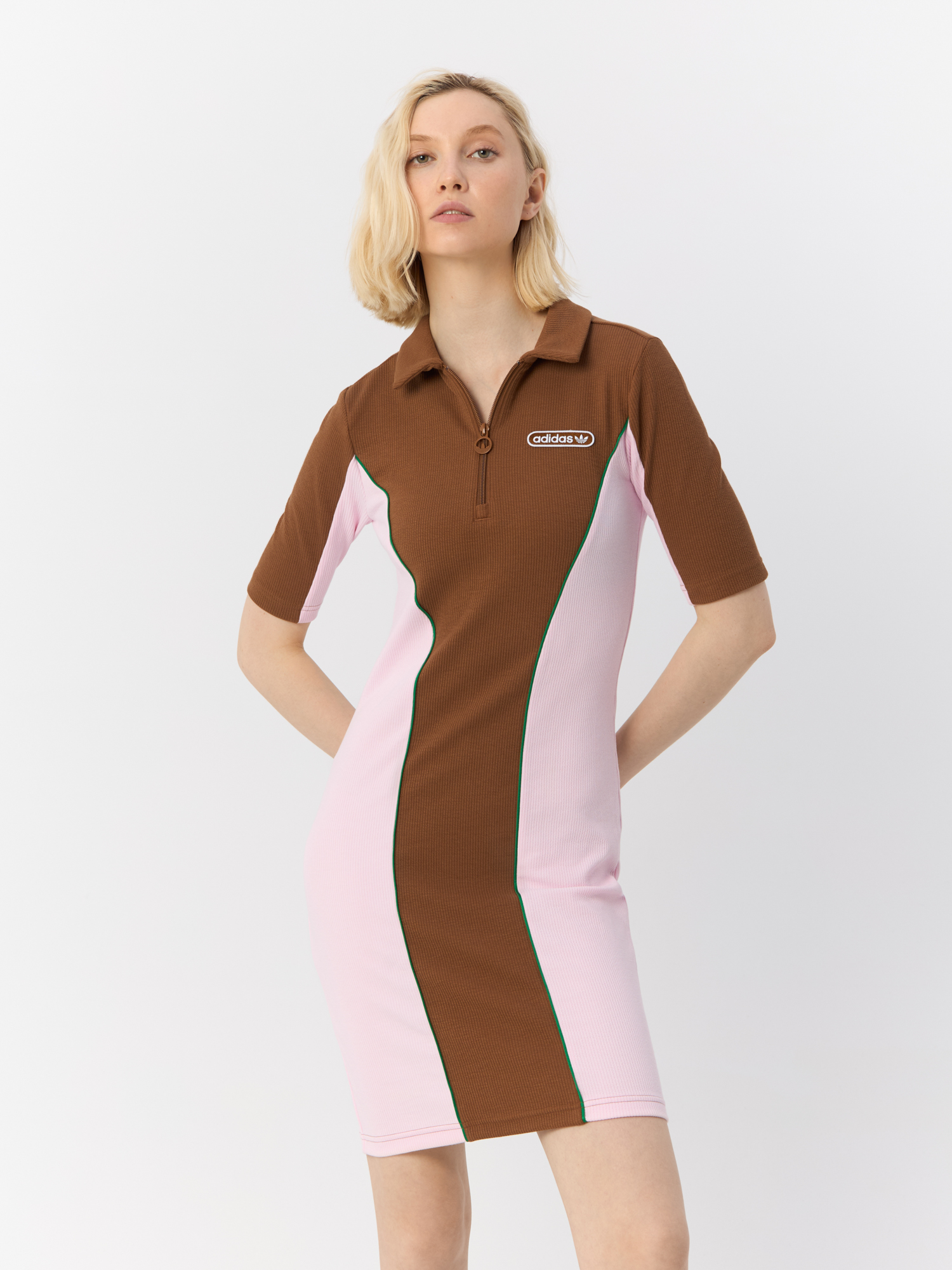 

Платье женское Adidas Retro Luxury Dress HL0071 разноцветное 40 DE, Разноцветный, Retro Luxury Dress