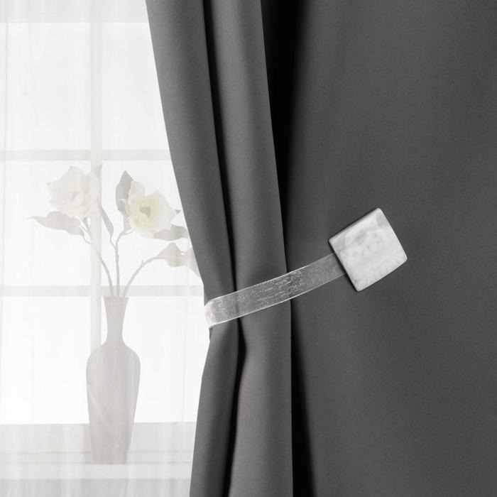 Подхват для штор «Мрамор», 3,5x3,5 см, цвет белый