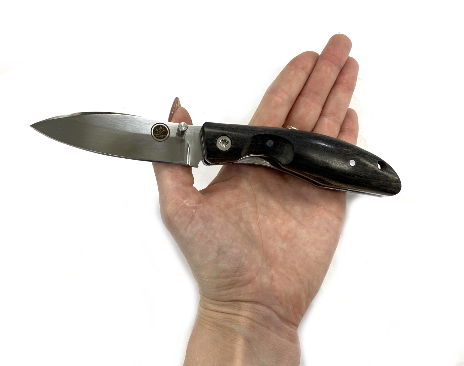 Нож складной Мастерская ножей Ефремова Канадский, кованая Х12МФ, стабил.карельская береза