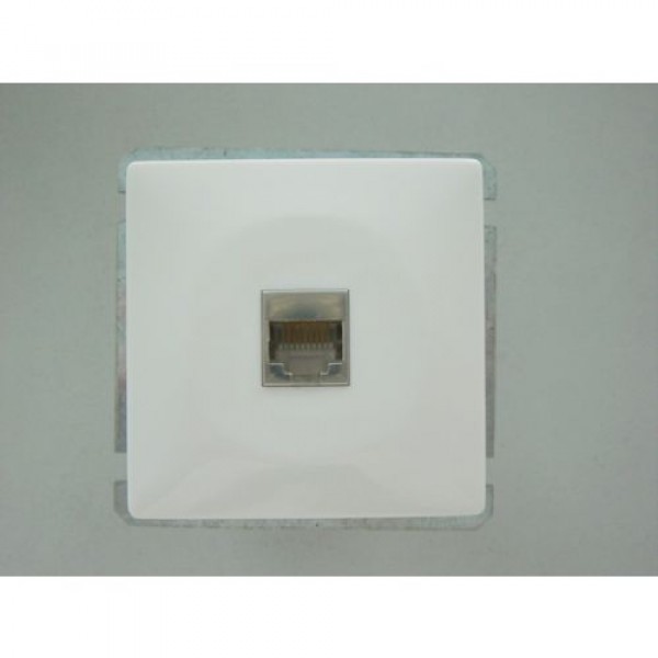 

Розетка Rj45 CAT5-8P(без рамки). Белый. 1611L-S100