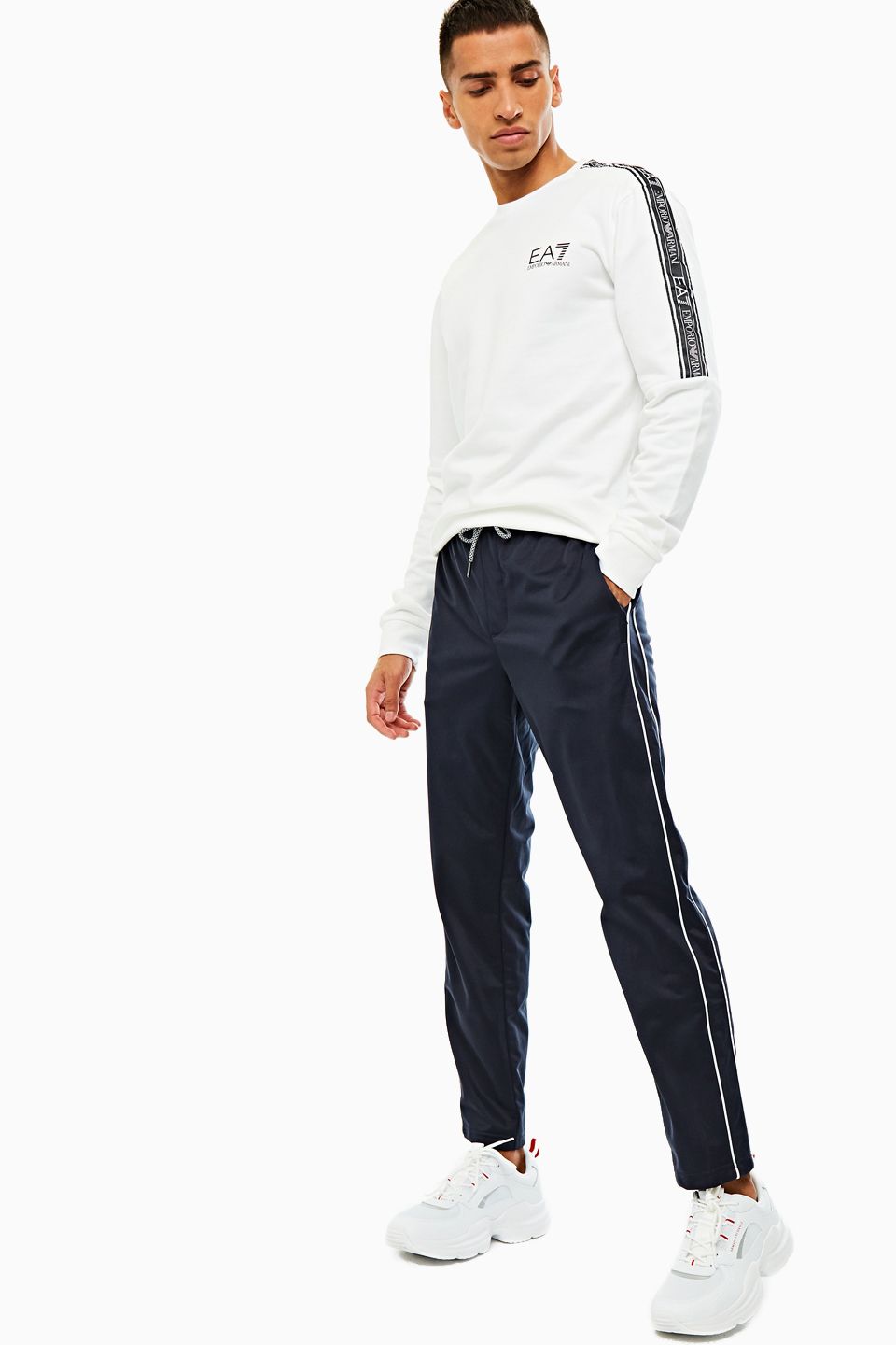 

Спортивные брюки мужские Armani Exchange 3HZPFE Z8M8Z синие M, Синий, 3HZPFE Z8M8Z