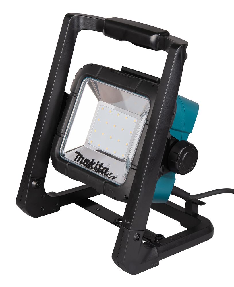 Аккумуляторный прожектор Makita DML805 new tgc 20 ft na b led прожектор синий 1led 20w 220v