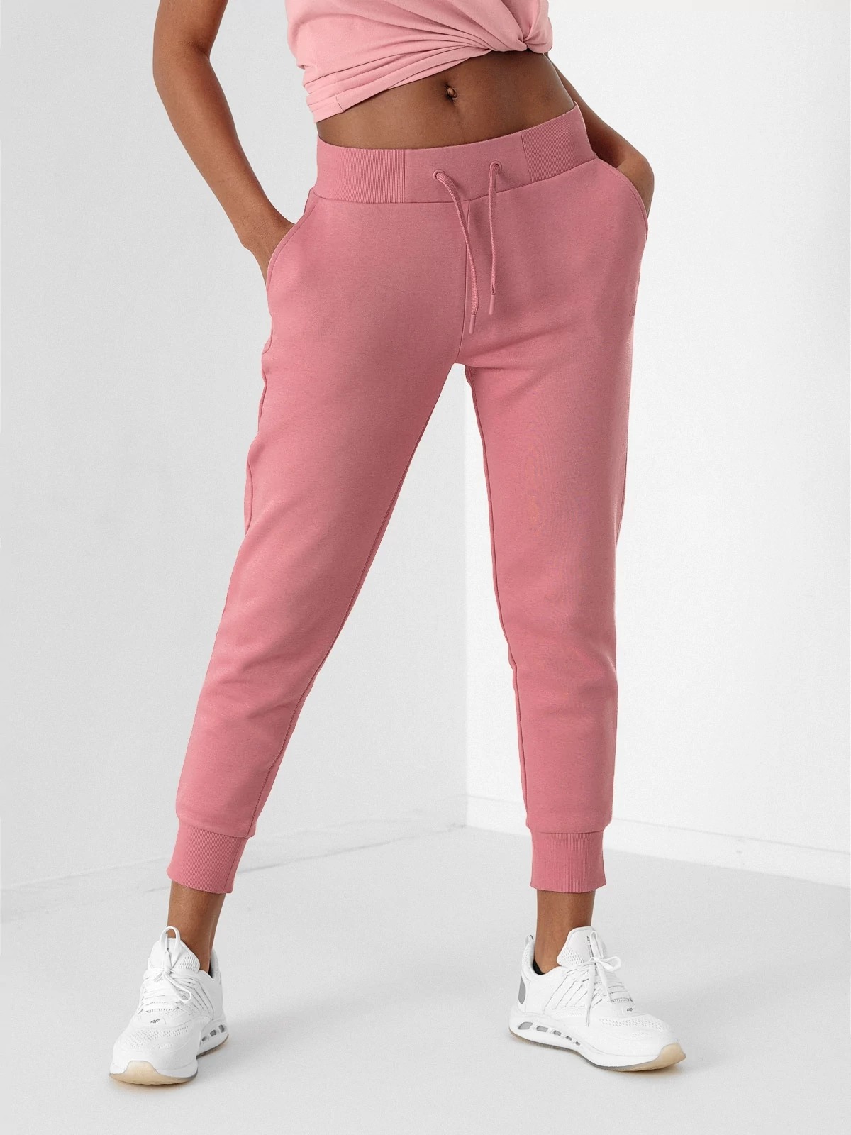 фото Спортивные брюки женские 4f nosh4-spdd351 розовые m