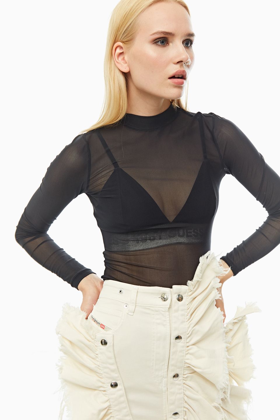 

Водолазка женская Guess W0YP13-K9VB0 черная M, Черный, W0YP13-K9VB0