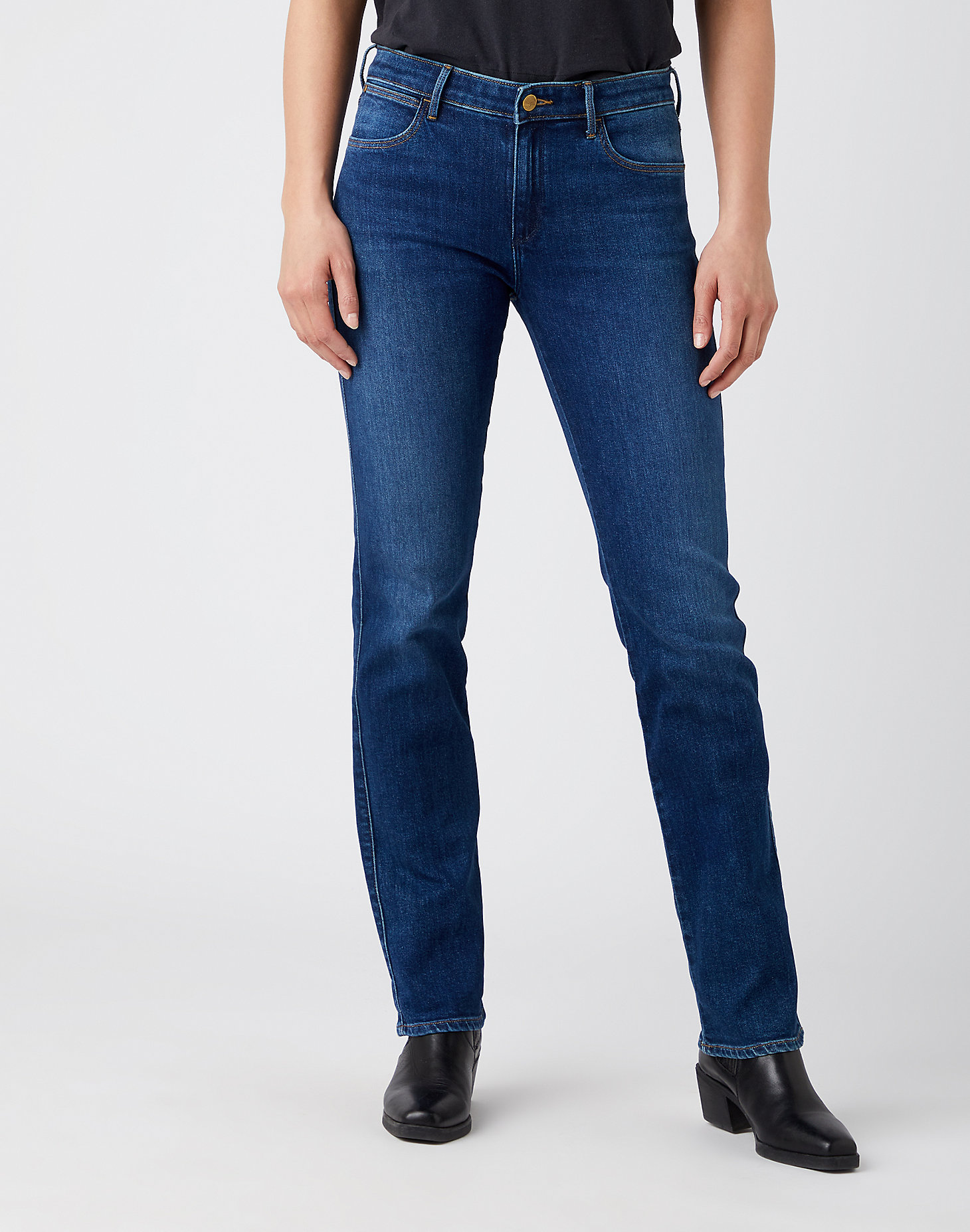 

Джинсы женские Wrangler W28TZM23Z синие 28/32 US, W28TZM23Z