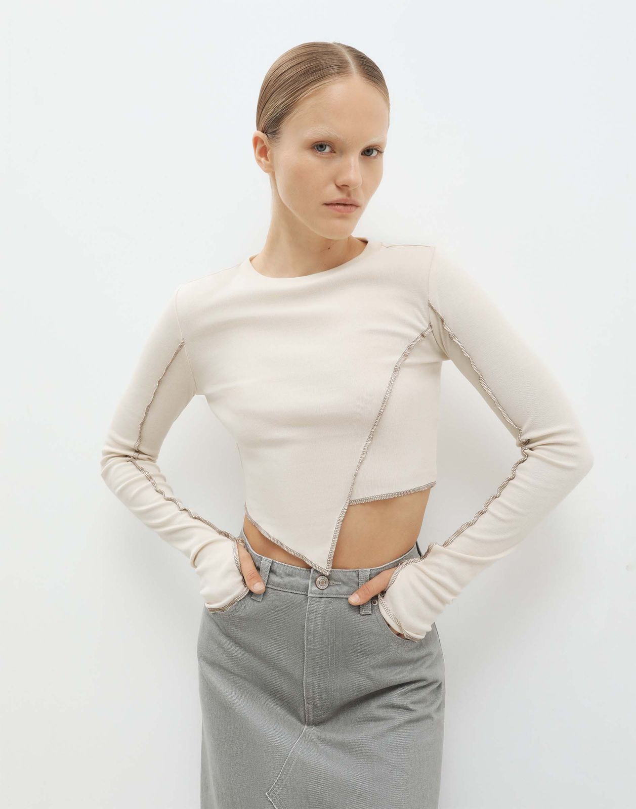 

Лонгслив женский Gloria Jeans GKT021679 молочный M/170, Бежевый, GKT021679