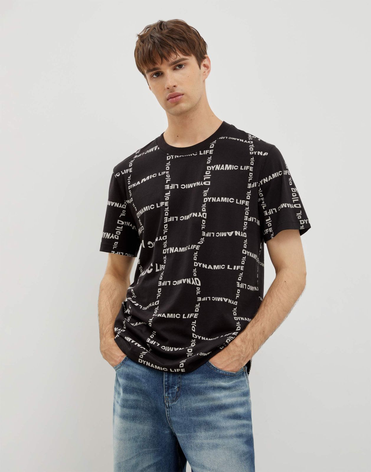 

Футболка мужская Gloria Jeans BKT014922 черный L/182, BKT014922