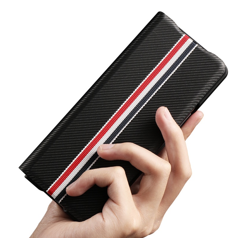 Фирменный чехол-книжка MyPads с отделкой под карбон для Samsung Galaxy Z Fold 3 черный