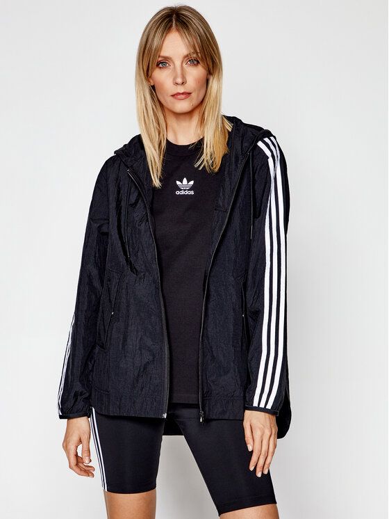 Ветровка женская Adidas 0000207834811 черная 32 EU 13025₽