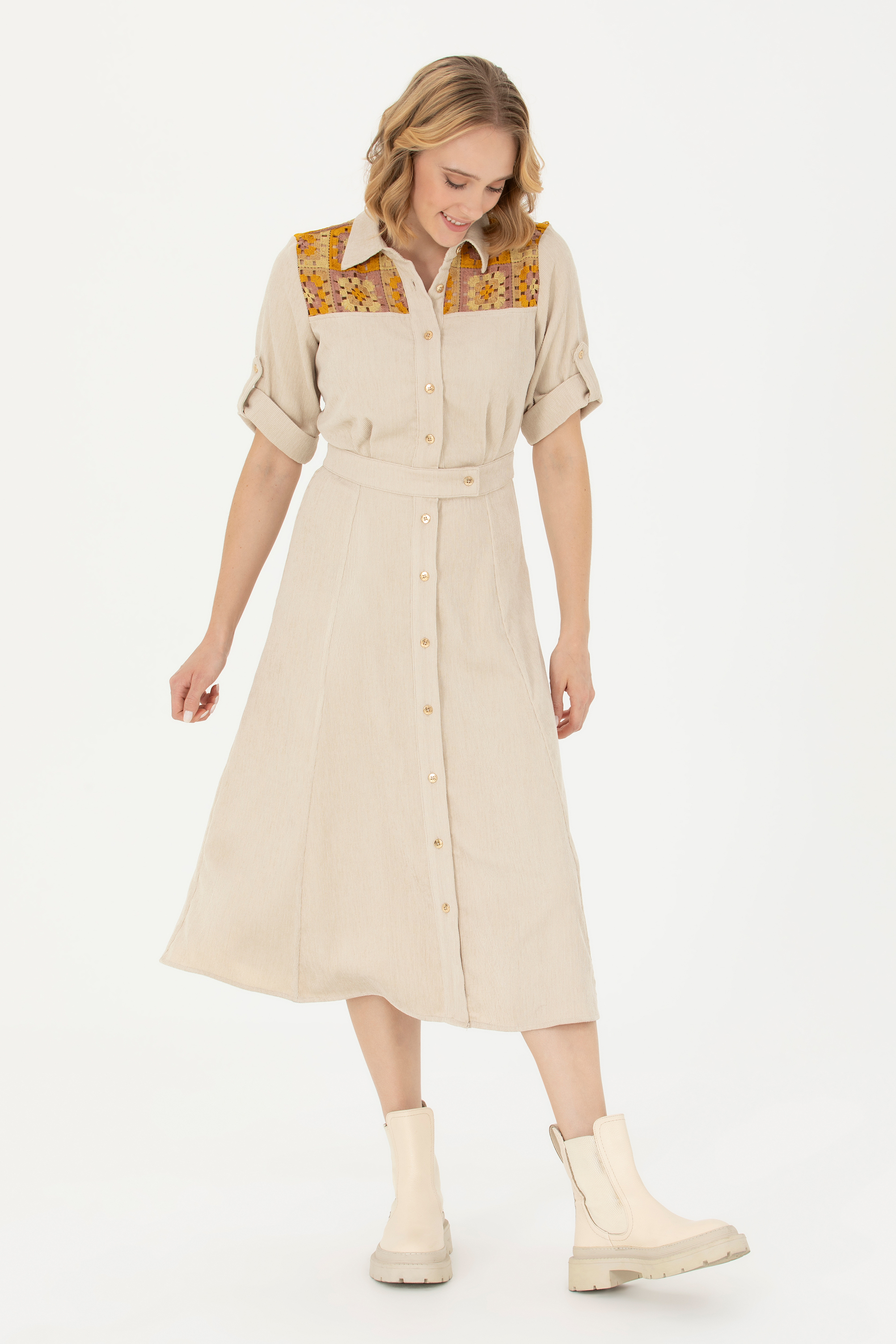 Платье женское US Polo Assn G082SZ0320ALAS бежевое 42 8592₽