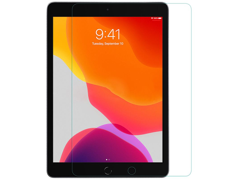 Защитное стекло LuxCase для Apple iPad 10.2 (2021) 0.33mm (83228)